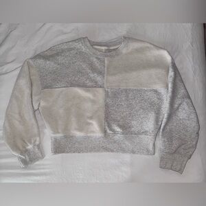 Abercrombie A&F Soft Collection Gray and Cream Colorblock Cropped Sweatshirt - M